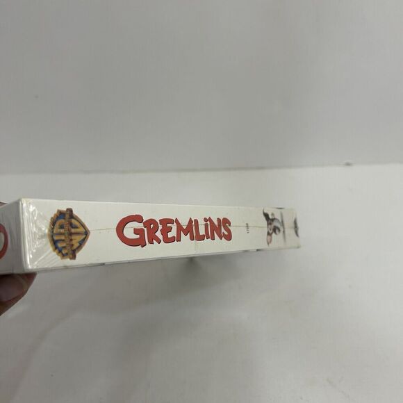 GREMLINS  New and Sealed VHS  Rated PG  Phoebe Cates  1984  WARNER BROS.  1999 - Picture 4 of 6